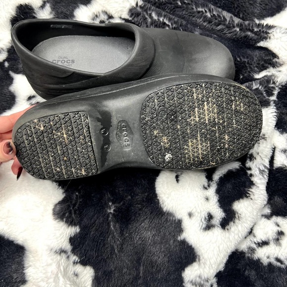 Crocs Women's Neria Pro II Work Clogs Black 9 - Picture 2 of 5
